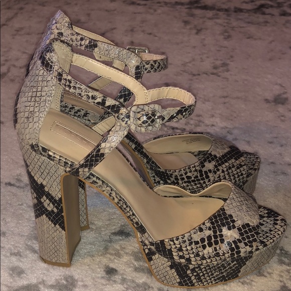 Topshop- Snake Skin Open-toe Pumps- Size 40 - Picture 2 of 7